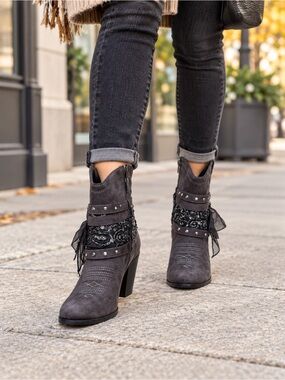 : Not Rated Charcoal Western Ankle Boots Beaded Bow Studded Size 6.5